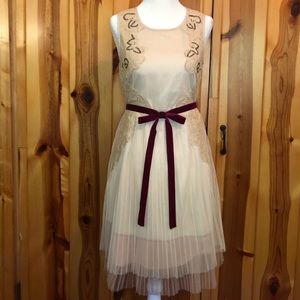 🌟3/$30🌟 Ryu brand, Lace and Beaded dress